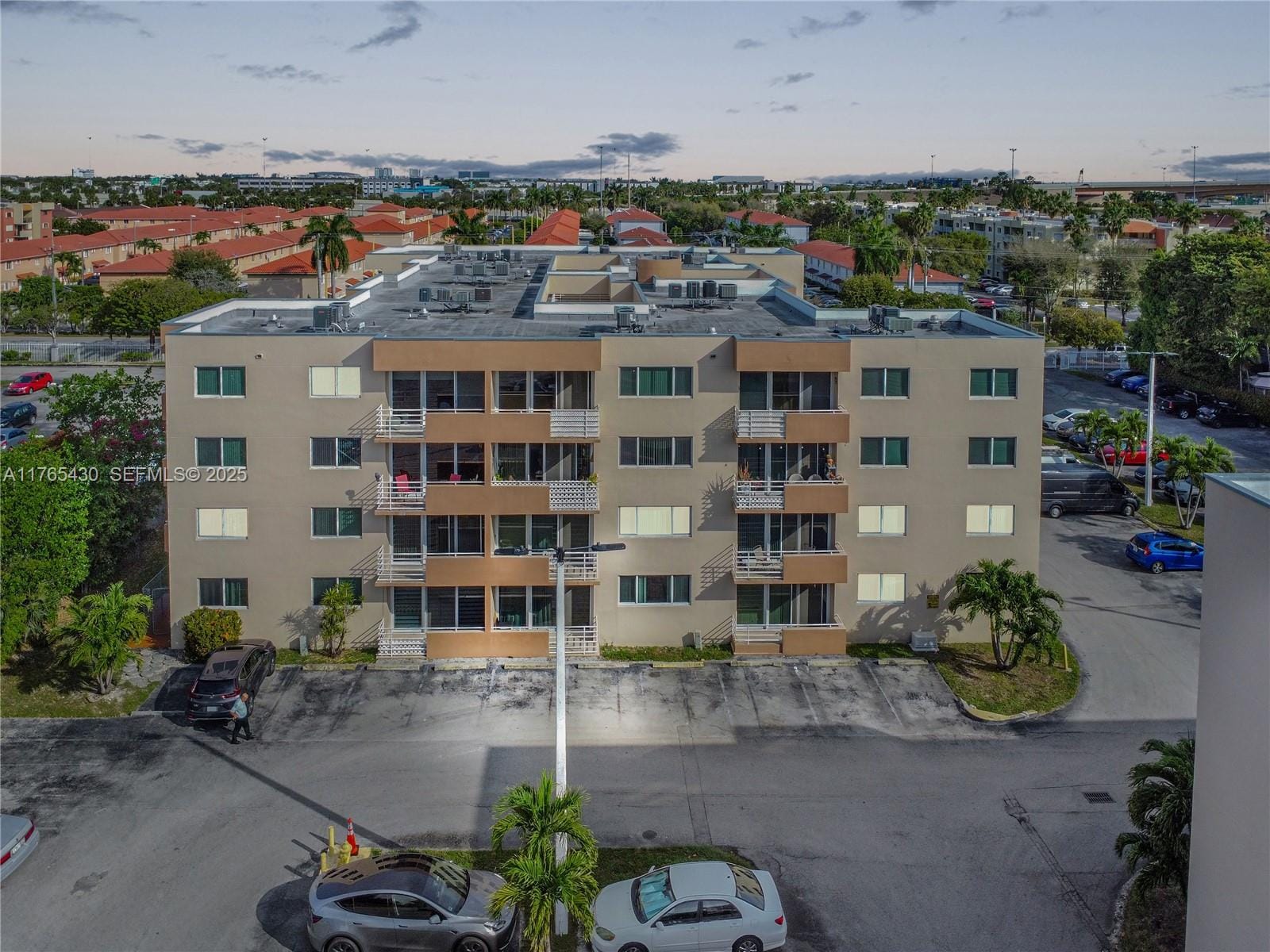 8050 NW 8th Street 1409, Miami, FL 33126 photo 26