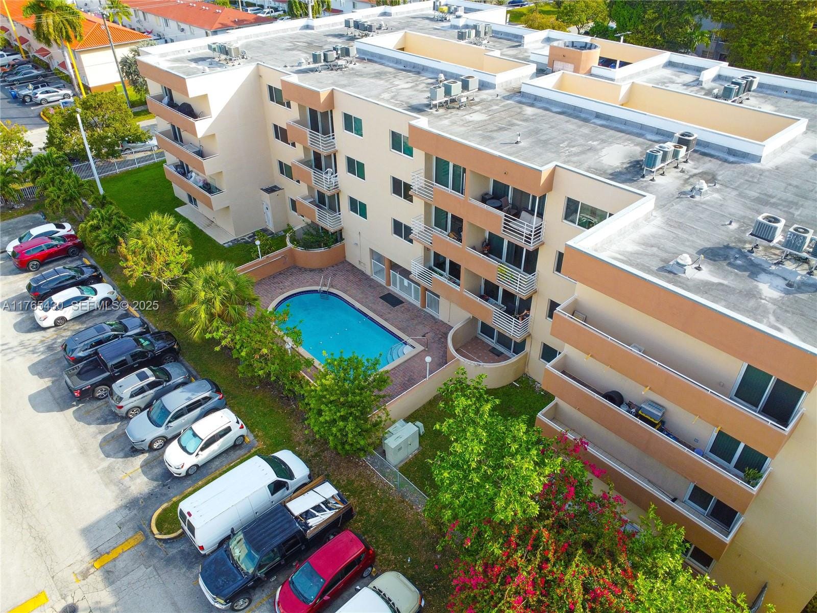 8050 NW 8th Street 1409, Miami, FL 33126 photo 5
