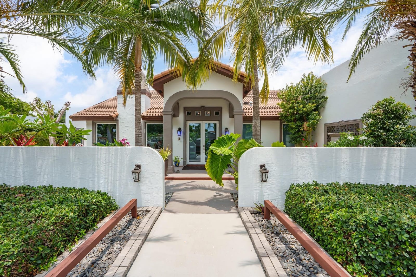 611 NE 20th Street, Wilton Manors, FL 33305