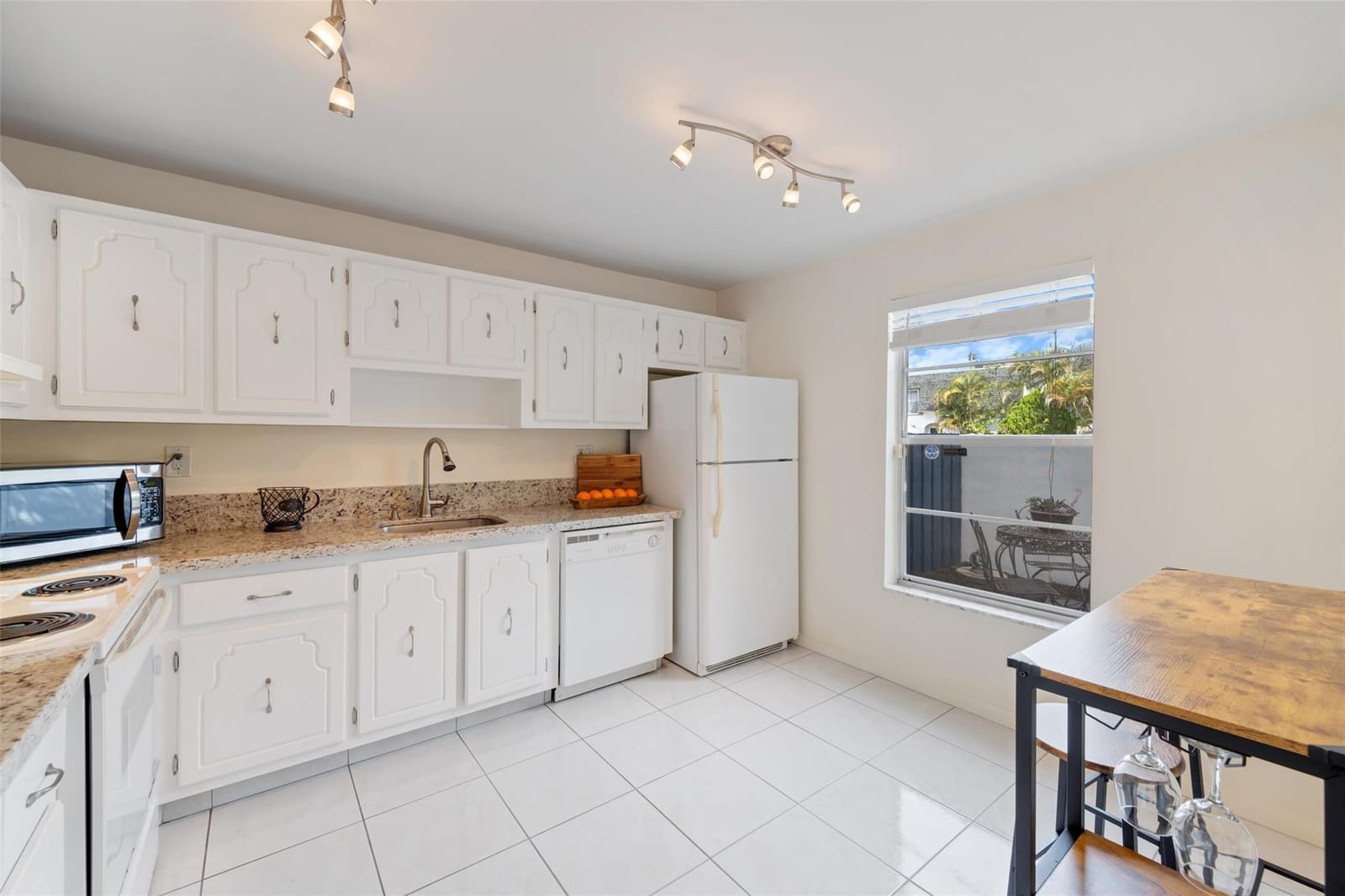 6776 SW 39th Court 76 — photo 10