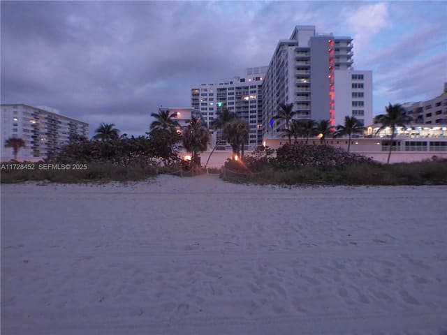 5401 Collins Avenue 130, Miami Beach, FL 33140