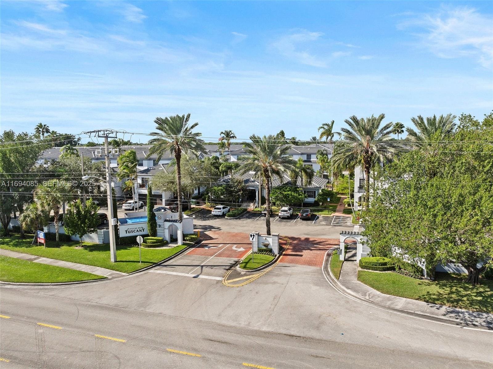 761 SW 148th Avenue 910, Sunrise, FL 33325 photo 1