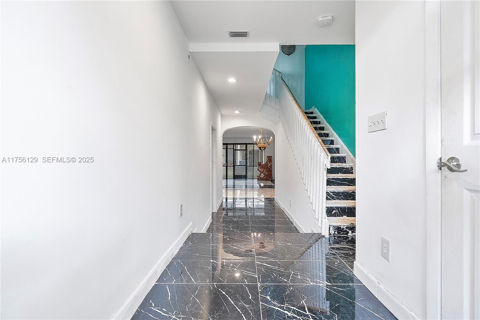 21375 Marina Cove Circle 14-A — photo 5