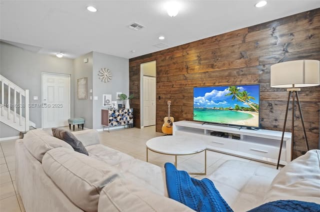 4164 Cascada Circle, sold in Cascada at Monterra, Cooper City, FL