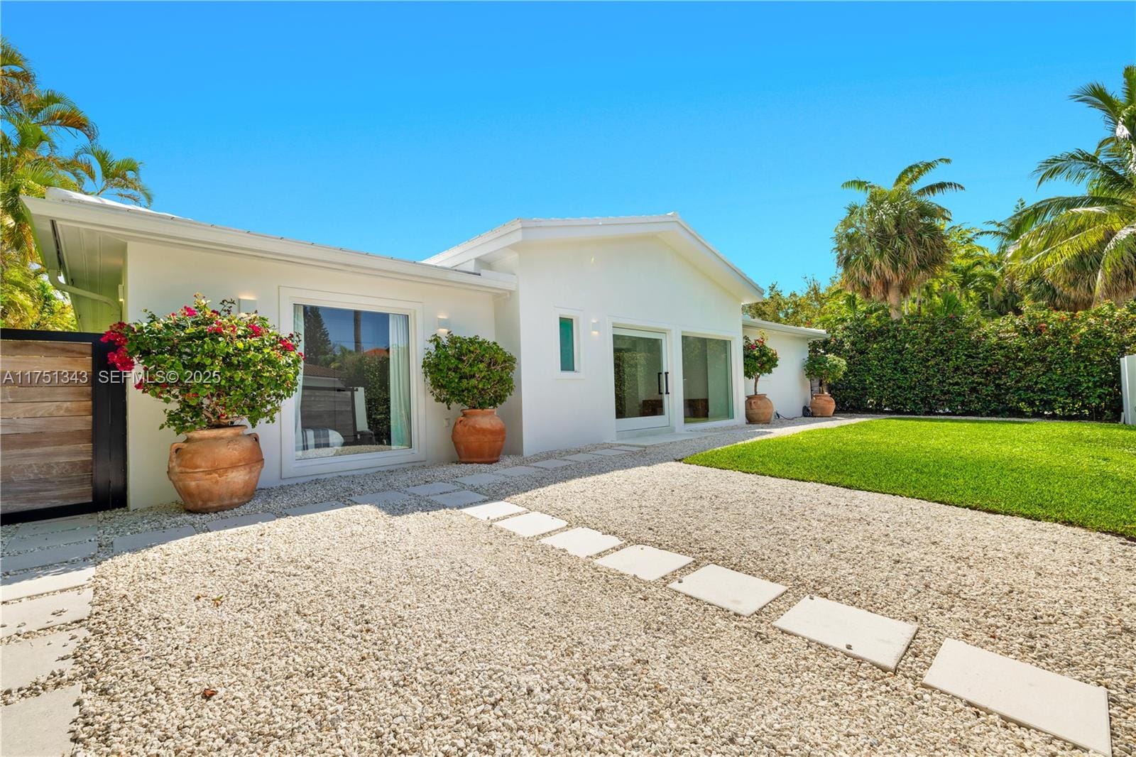 561 Allendale Road, Key Biscayne, FL 33149 photo 2