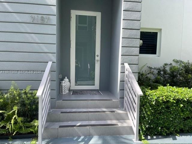 9157 NW 33rd Street, Doral, FL 33172
