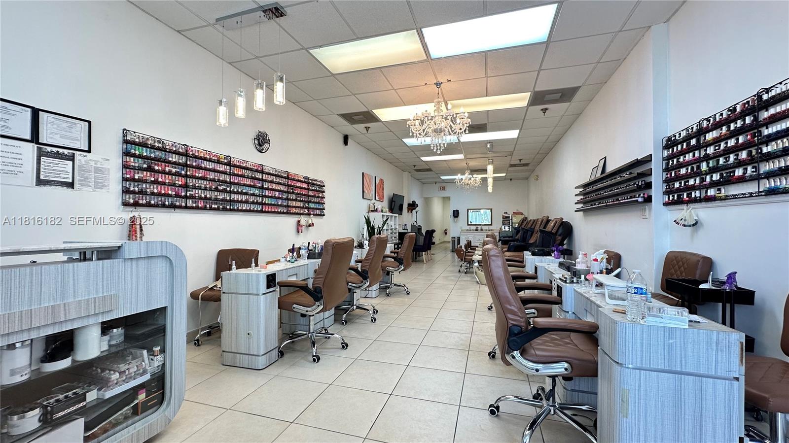 N University Drive, Pembroke Pines, FL 33024, Pembroke Pines