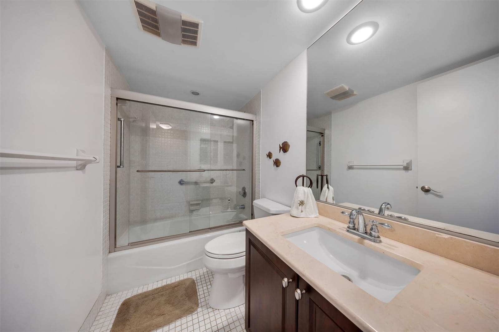 3900 Oaks Clubhouse Drive 405, Pompano Beach, FL 33069 photo 17