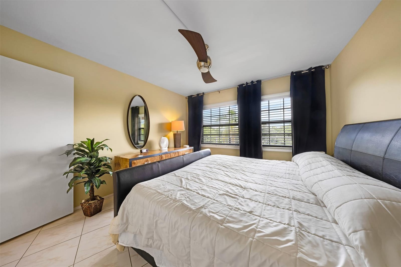 3900 Oaks Clubhouse Drive 405, Pompano Beach, FL 33069 photo 19