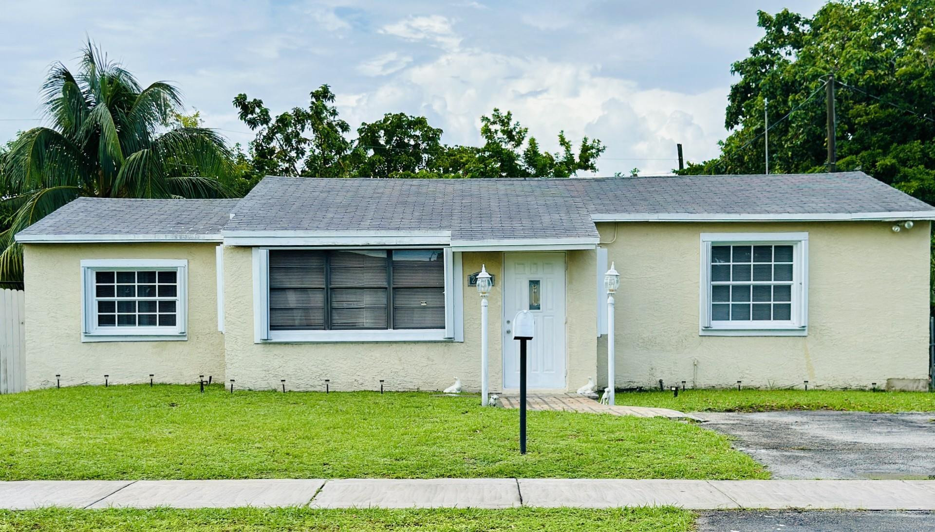 2411 Plunkett Street, Hollywood, FL 33020, Hollywood
