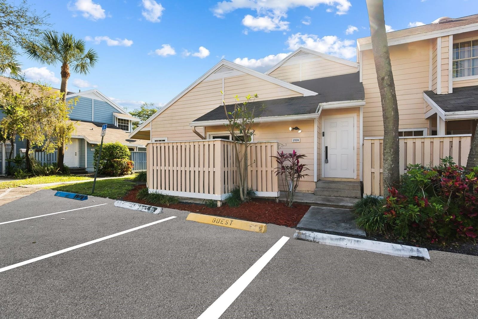 2139 Champions Way 2139, North Lauderdale, FL 33068