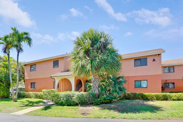 50 SE 12th 1310 Street 1310, sold in Villa Valencia Condo, Boca Raton, FL