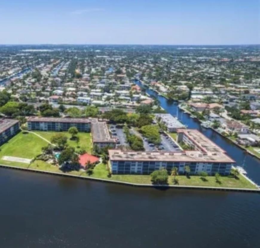 3180 NE 48th Court 112, Lighthouse Point, FL 33064