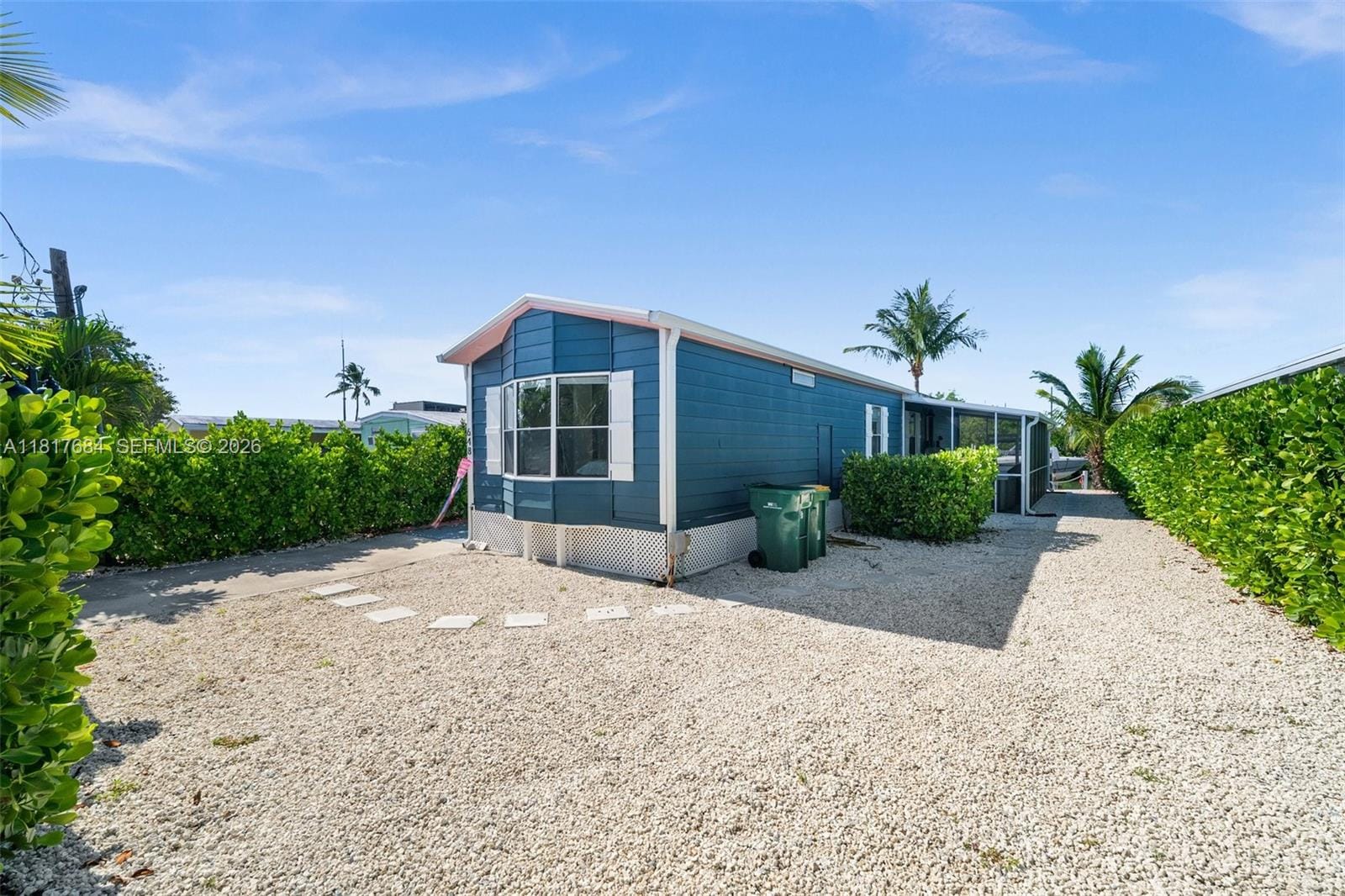 648 E Palm Drive — photo 5