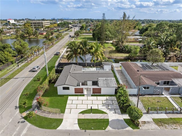 1700 NW 170th Terrace, sold in Sunny Lake Ests 1st Addn, Miami Gardens, FL