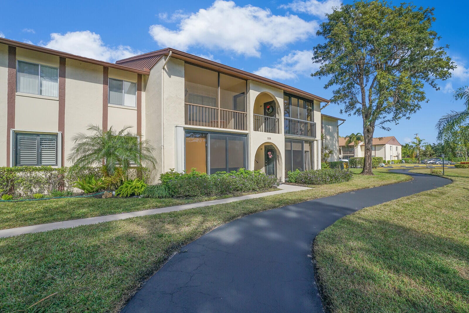 326 Knotty Pine Circle C-1, Greenacres, FL 33463