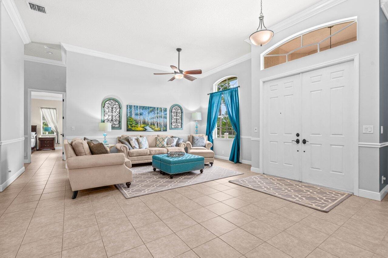18301 Hamlin Boulevard — photo 11