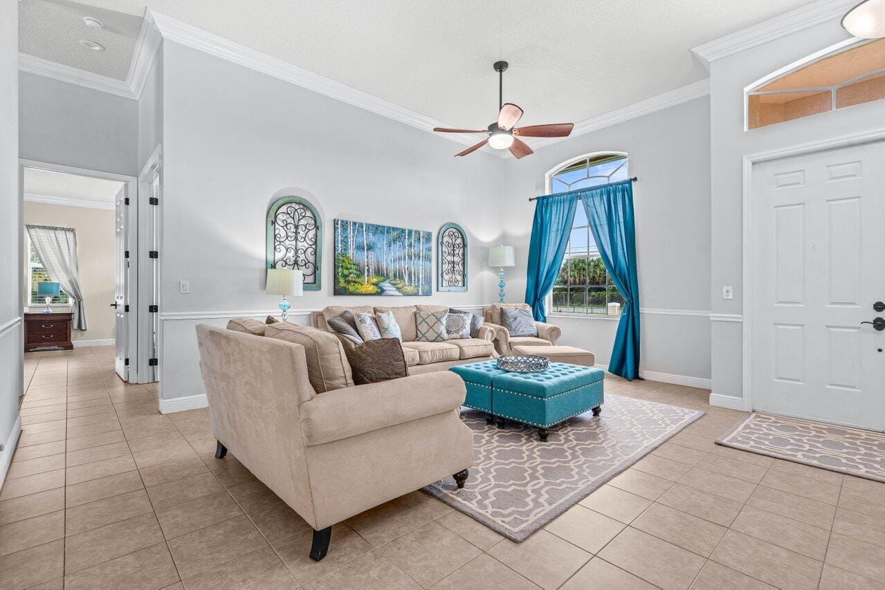 18301 Hamlin Boulevard — photo 12