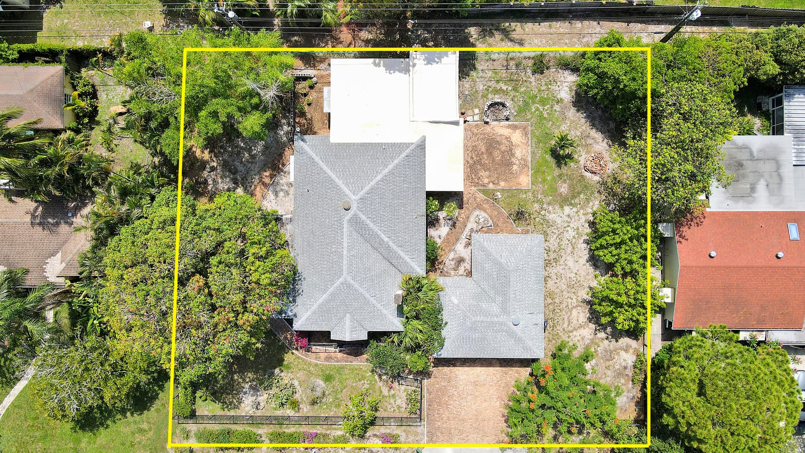 1709 N Palmway — photo 3