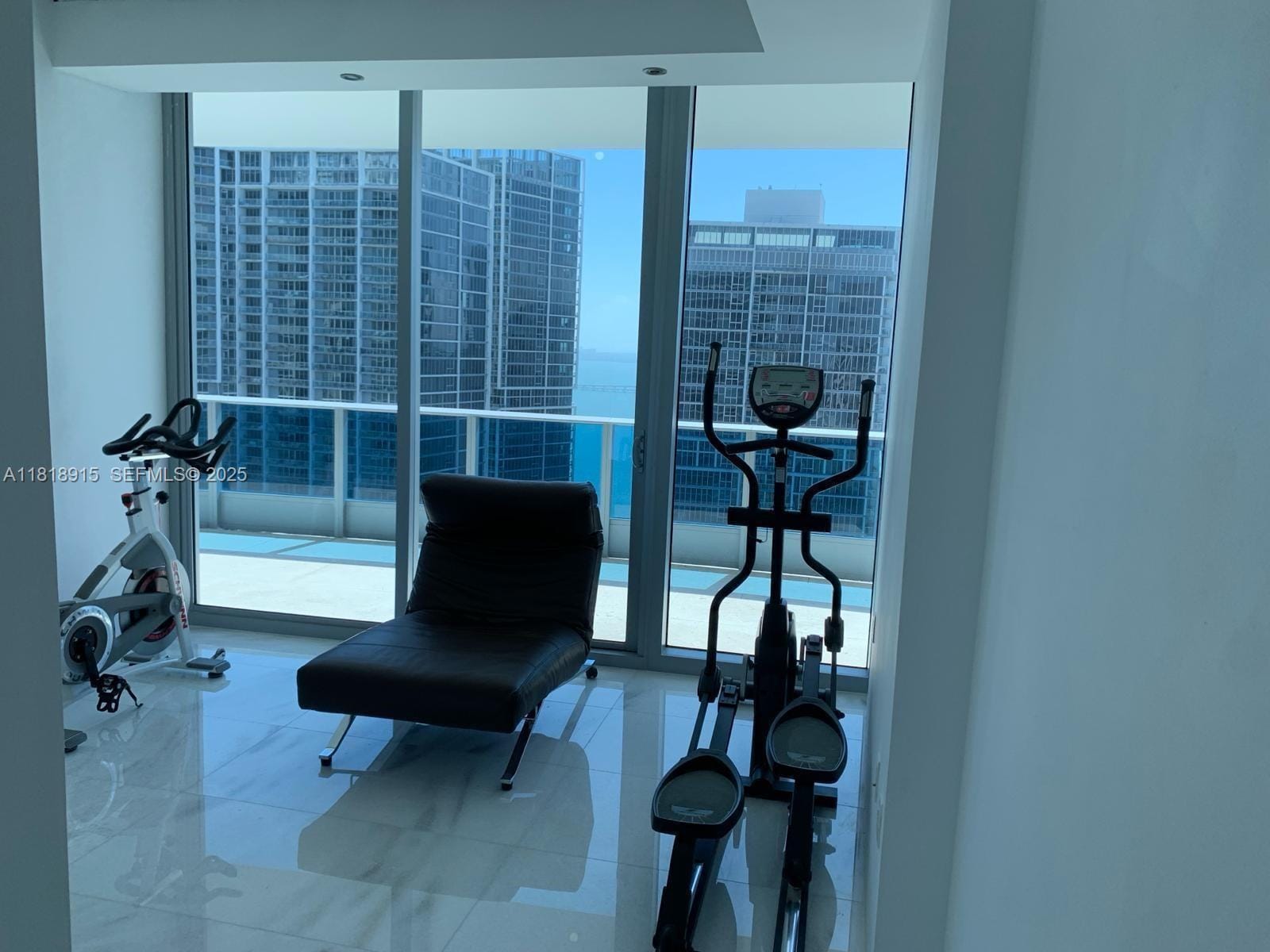 200 Biscayne Boulevard Way 4702, Miami, FL 33131 photo 8