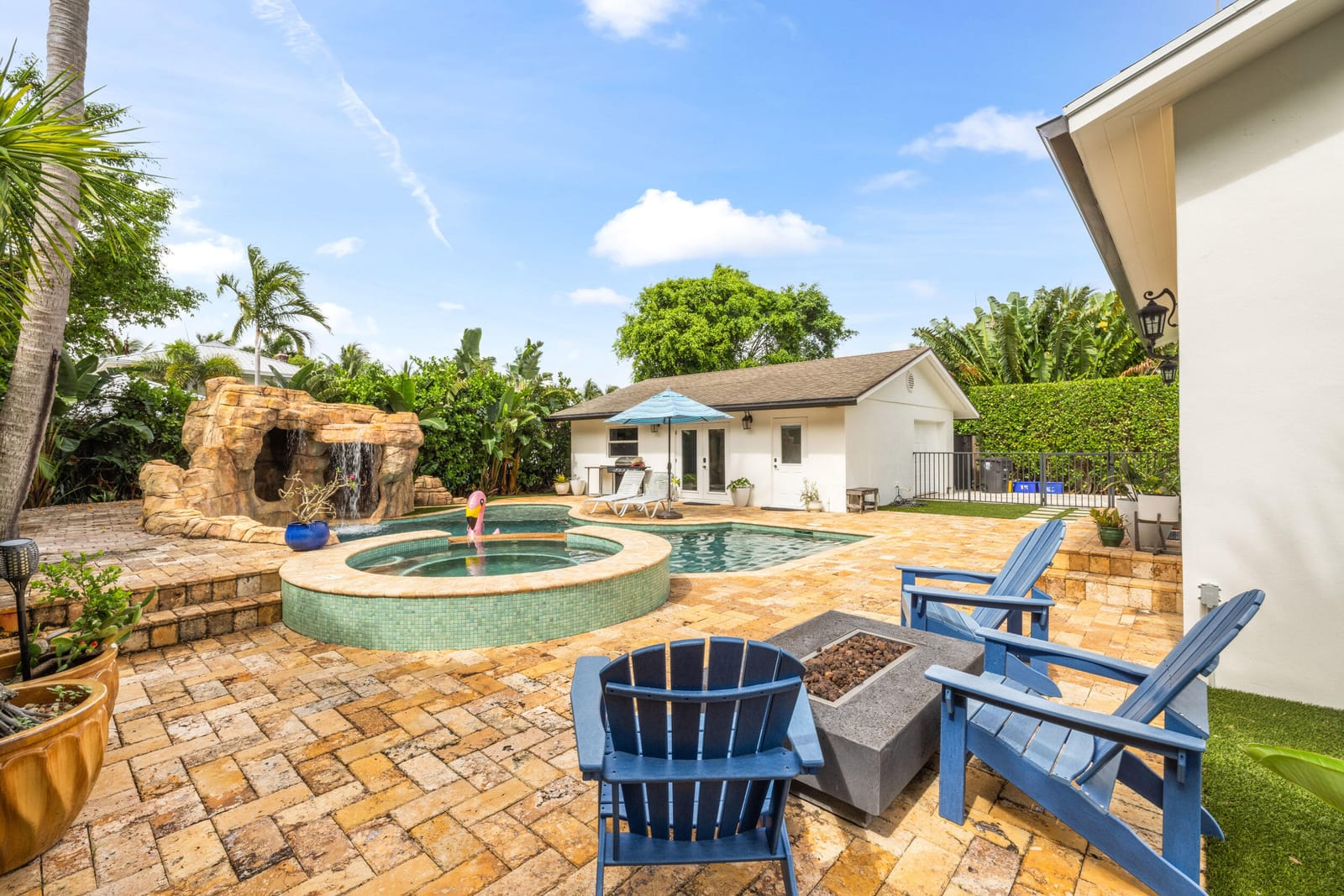310 Edgewood Drive N, West Palm Beach, FL 33405 photo 22
