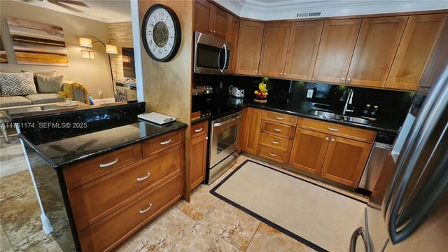 4001 Ventnor G 4001, sold in Ventnor H Condo, Deerfield Beach, FL