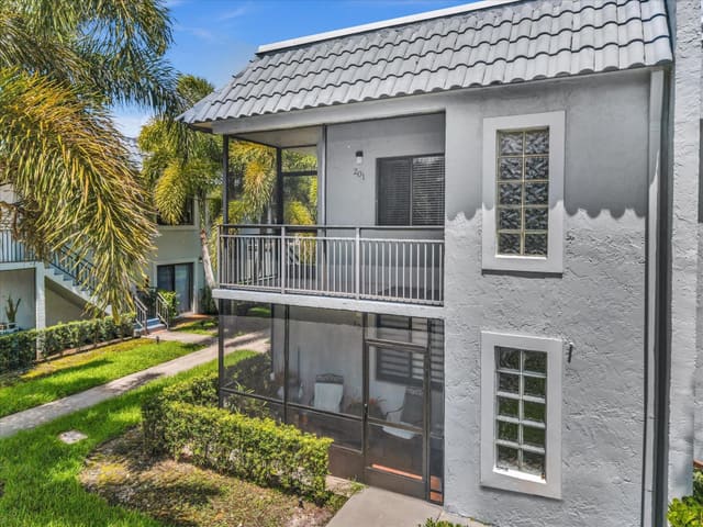 16521 Blatt Boulevard 201, Weston, FL 33326