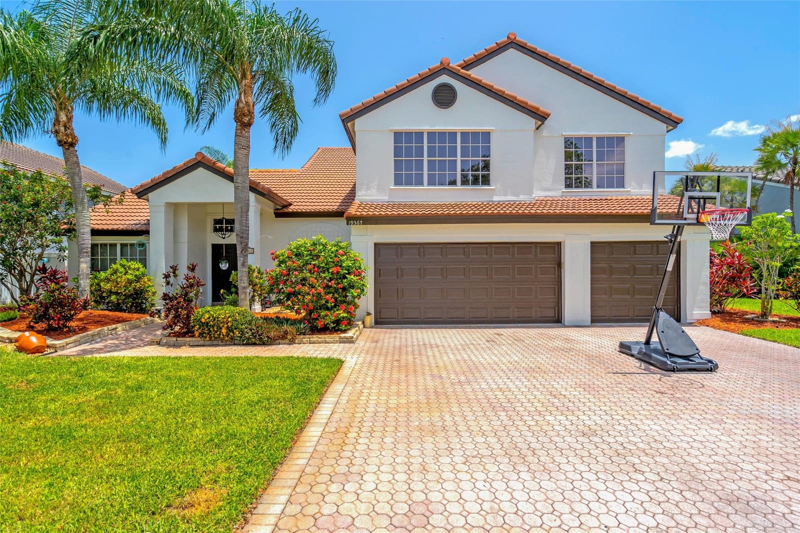 19367 NW 13th Street, Pembroke Pines, FL 33029