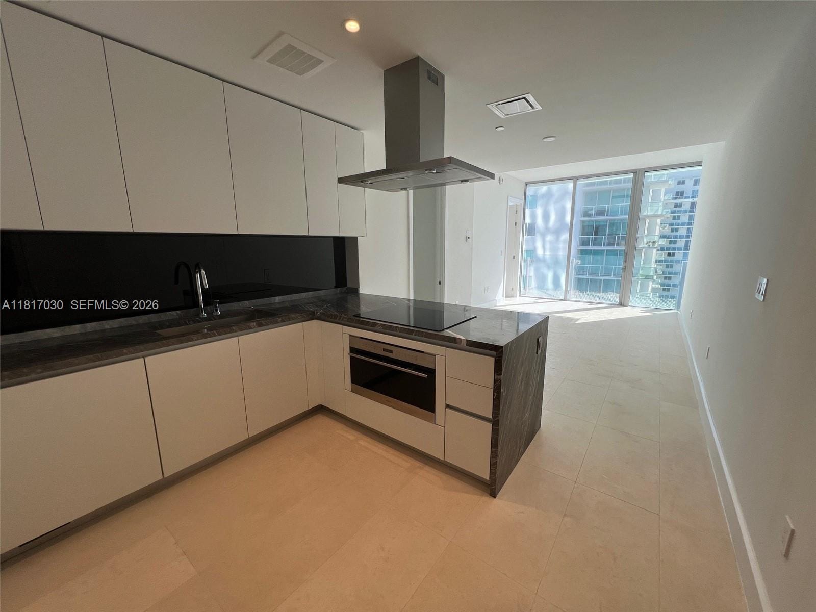 700 NE 26th Terrace 2004, Miami, FL 33137 photo 12