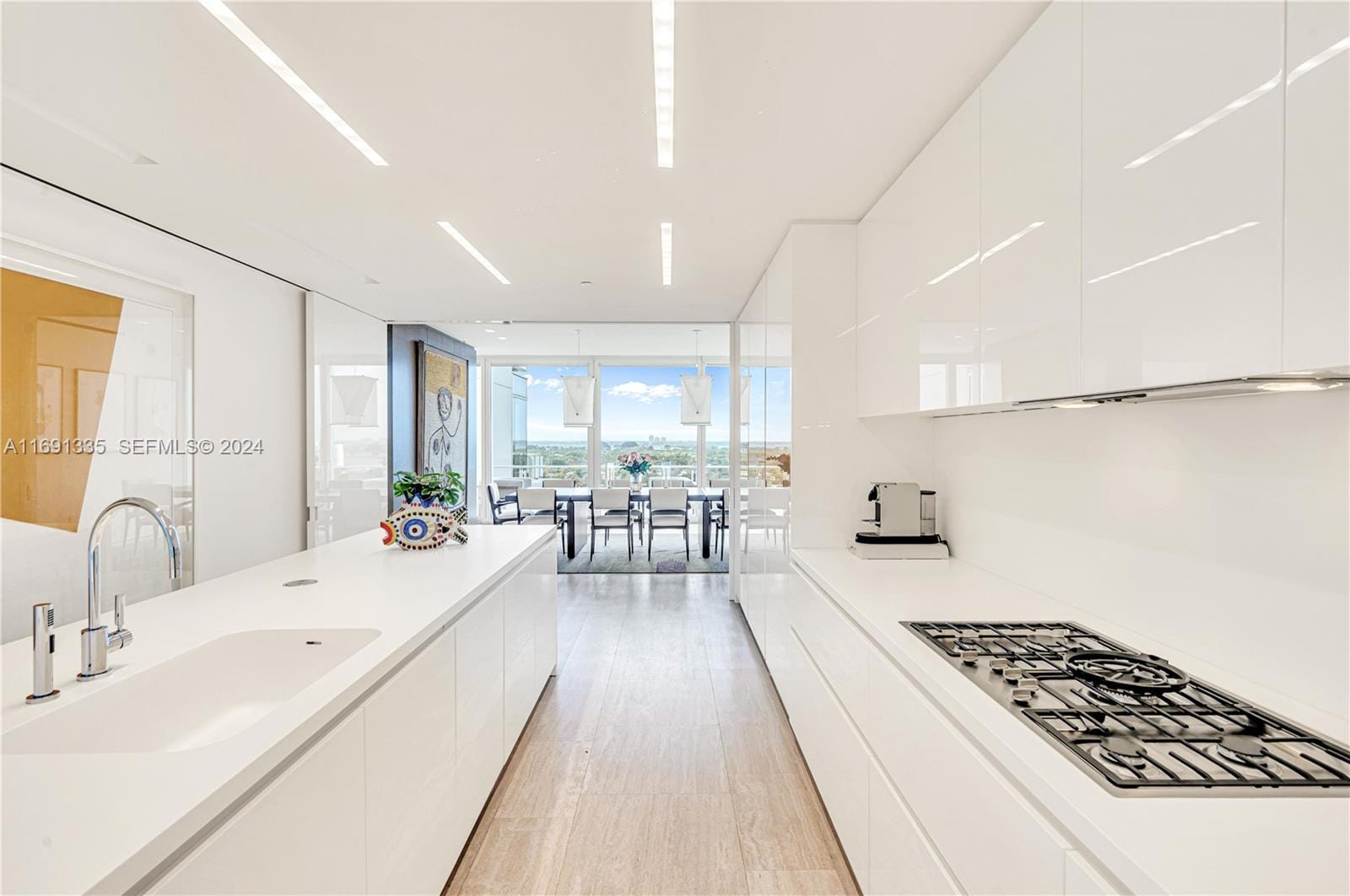 9111 Collins Avenue N-PH6 — photo 11