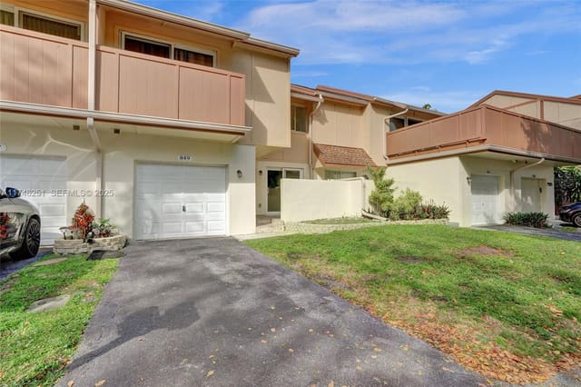 849 NW 80th Terrace 4, Plantation, FL 33324