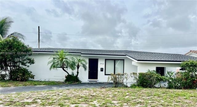 2910 NW 185th Street, Miami Gardens, FL 33056