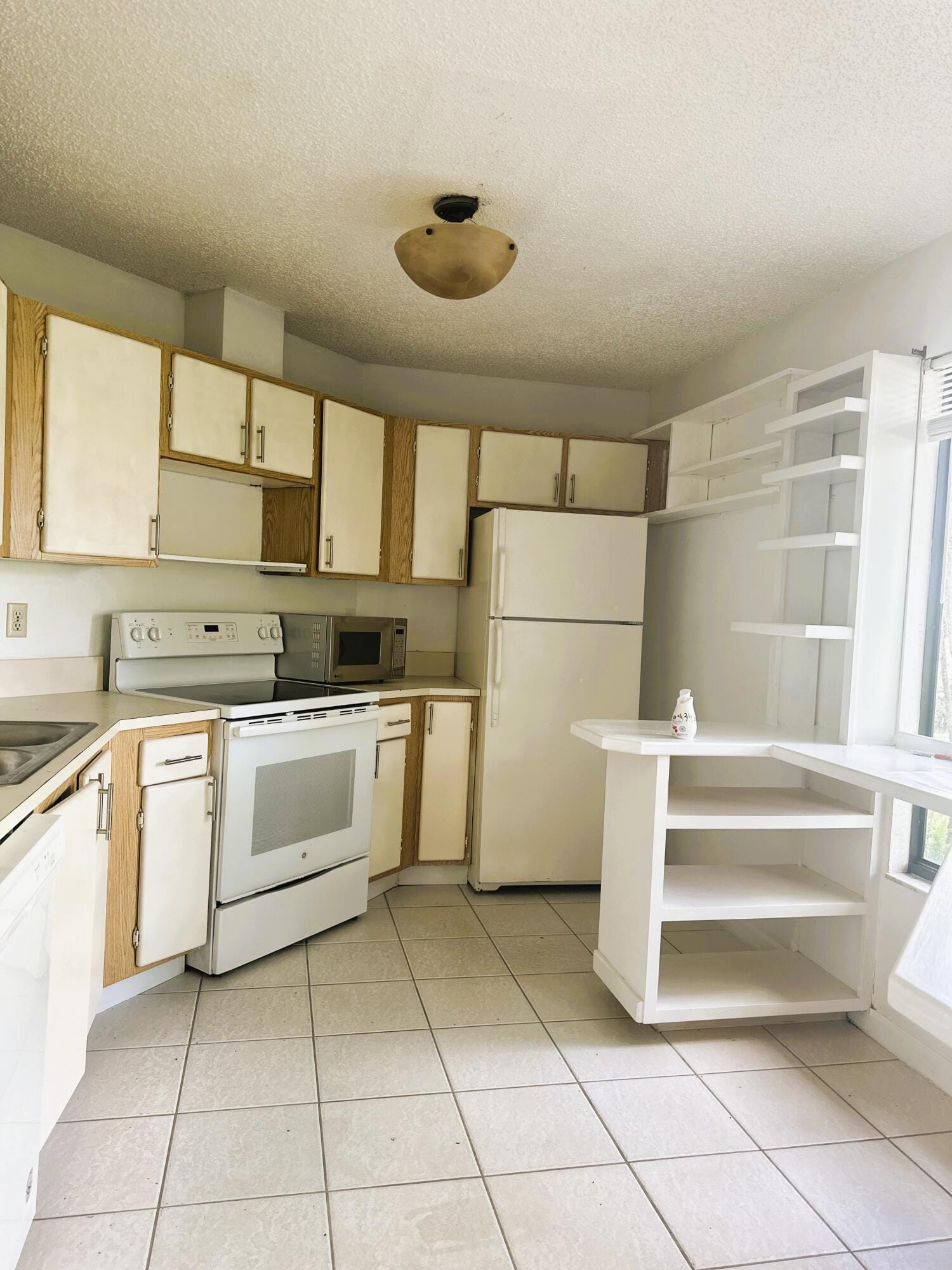 301 Harbour Pointe Way, Greenacres, FL 33413 photo 6