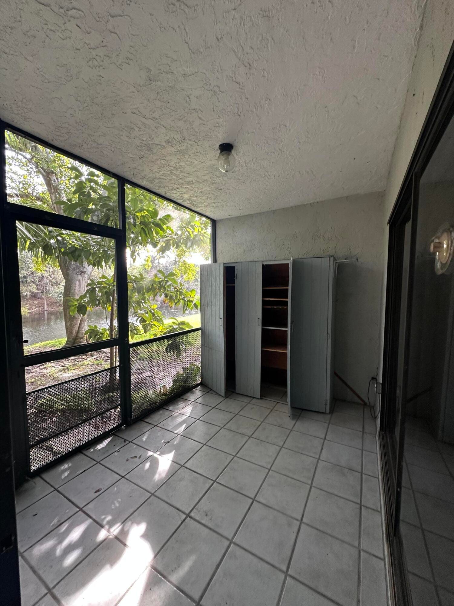 301 Harbour Pointe Way, Greenacres, FL 33413 photo 10