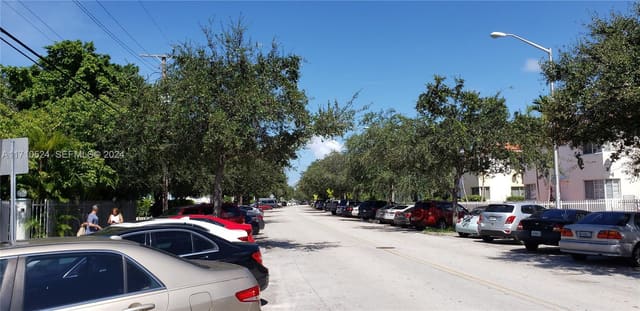 1275 Marseille Drive 42, sold in Marseilles Deco, Miami Beach, FL