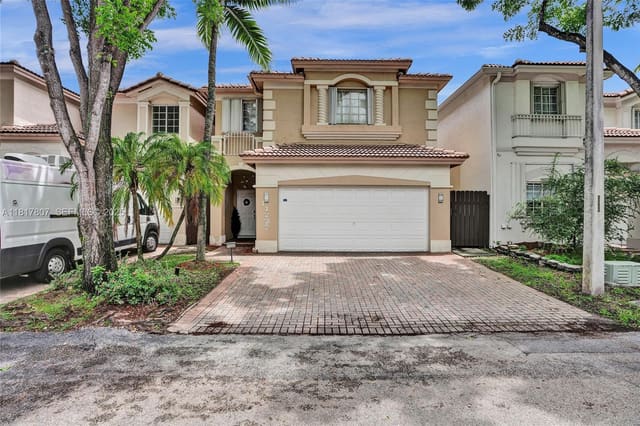 11222 NW 73rd Terrace, Doral, FL 33178