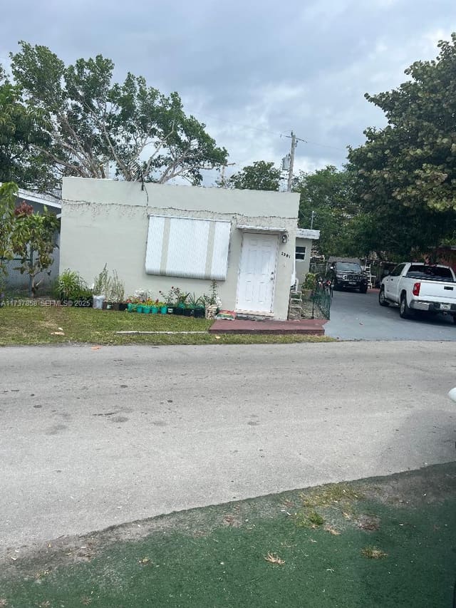 2381 NE 137 Street, North Miami Beach, FL 33181