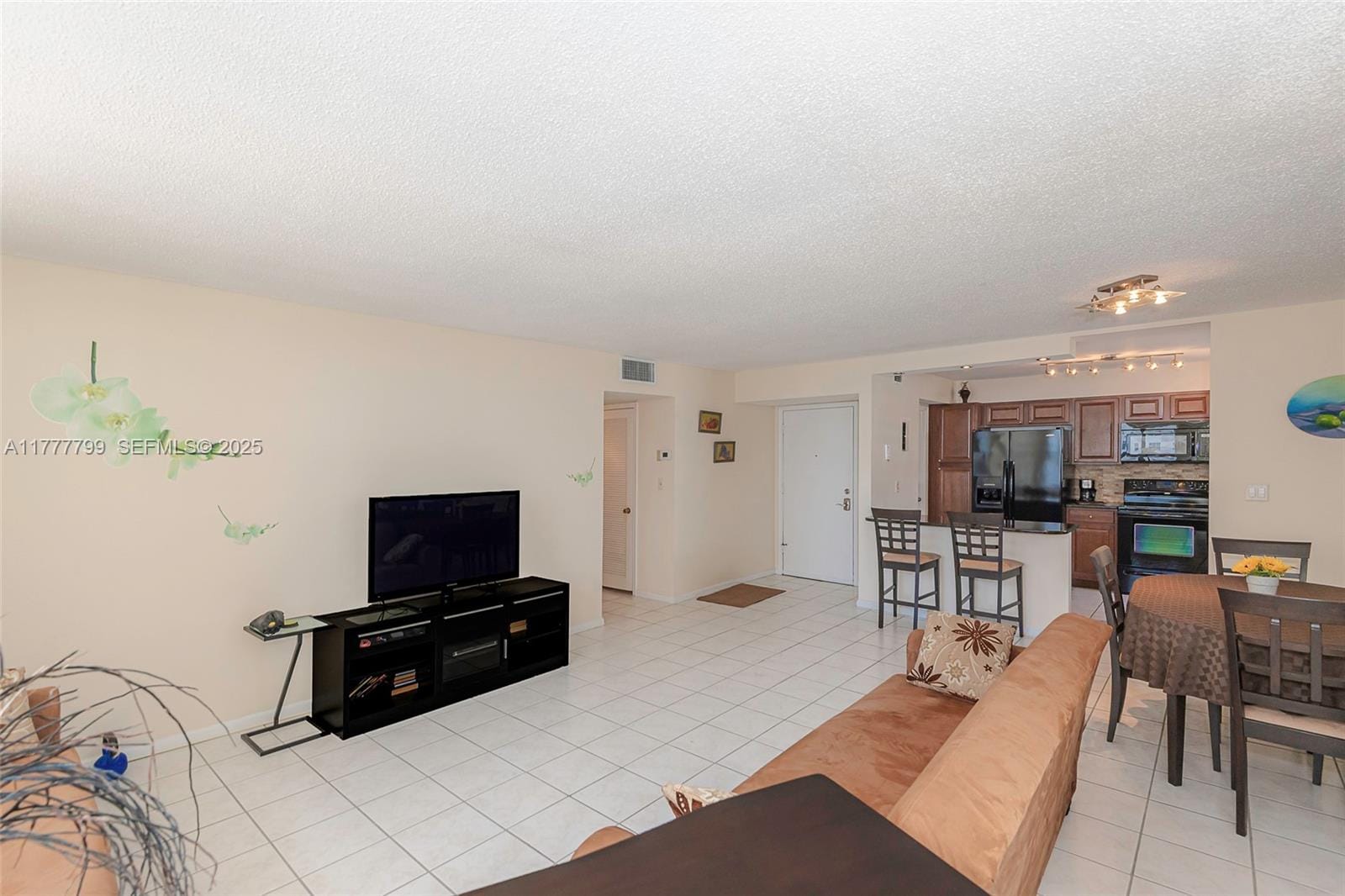 1817 S Ocean Drive 628 — photo 8
