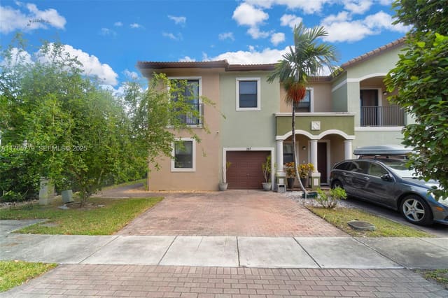 787 NE 34th Avenue, sold in Florence At Crystal Lakes, Homestead, FL
