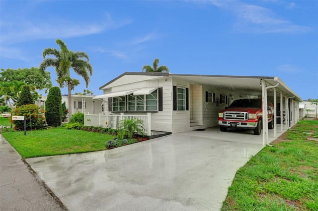 1911 SW 83rd Avenue, sold in Park City Sec Three, Davie, FL