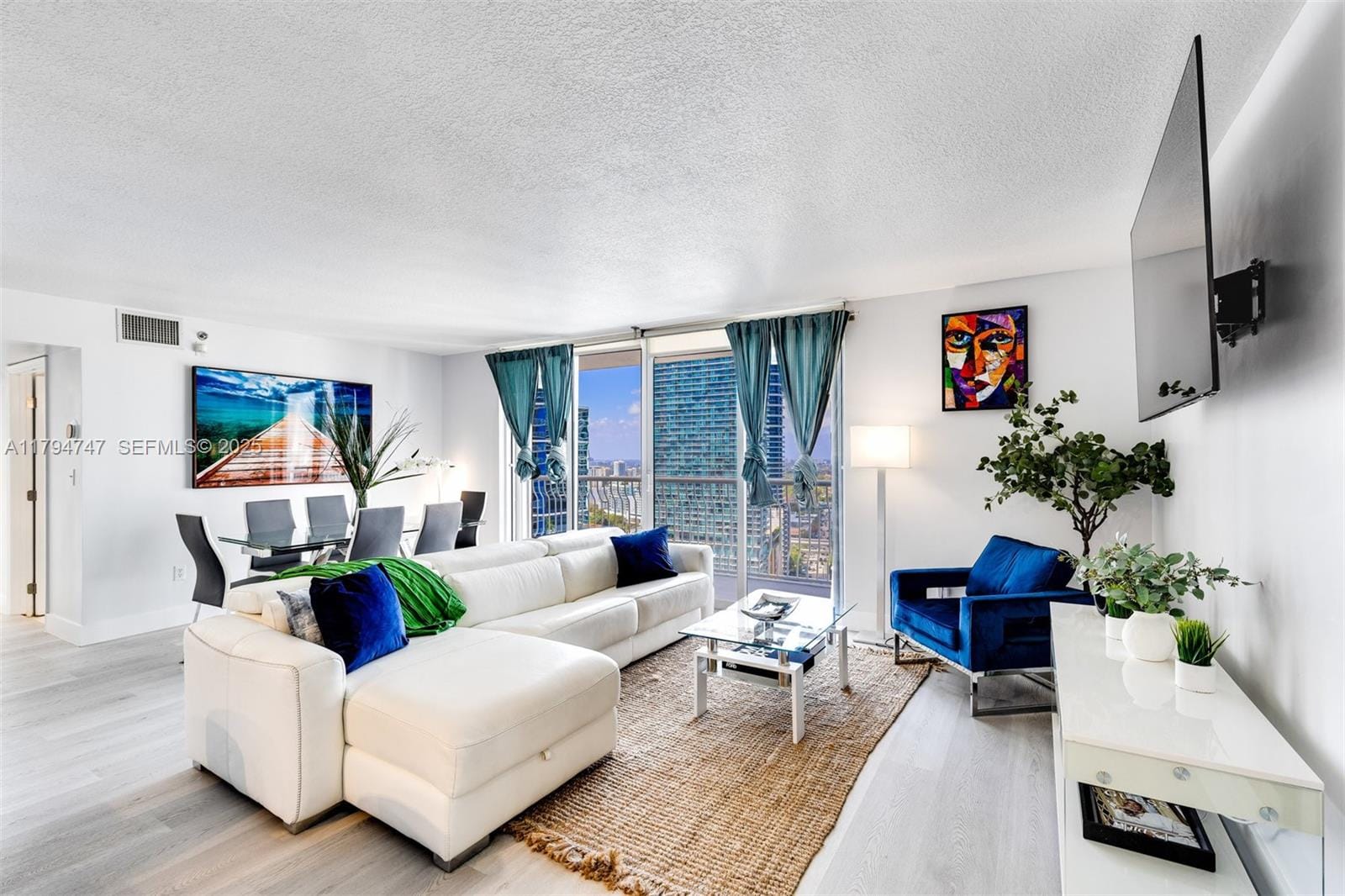 1200 Brickell Bay Drive 2923, Miami, FL 33131