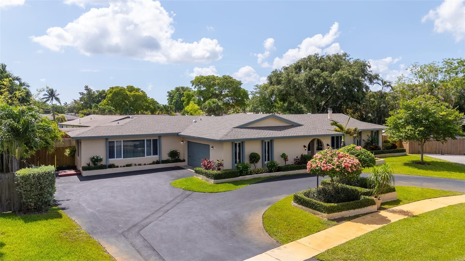 740 NW 74th Terrace, Plantation, FL 33317