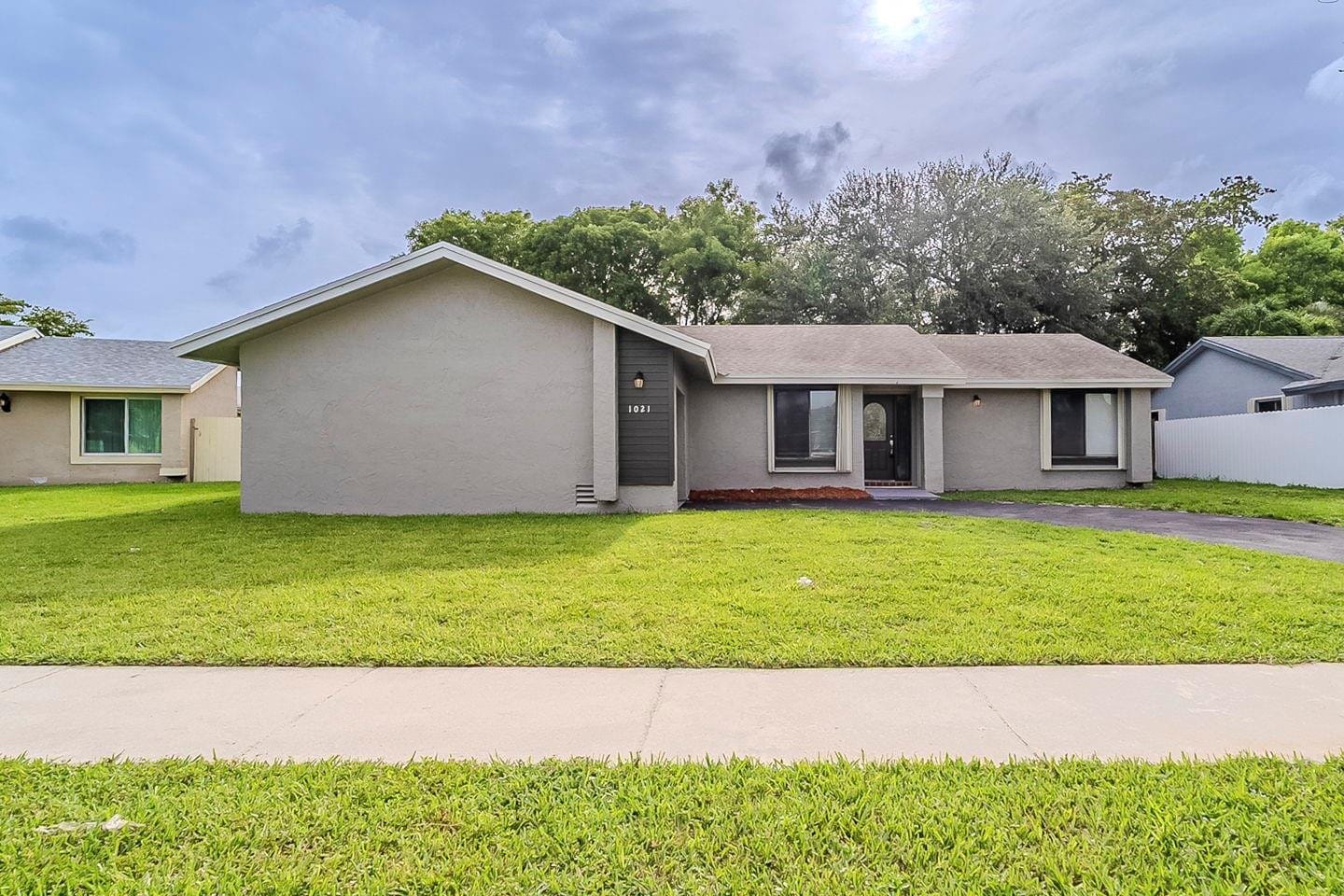 1021 SW 56th Avenue, Margate, FL 33068