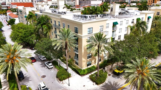 630 S Sapodilla Avenue 521, West Palm Beach, FL 33401