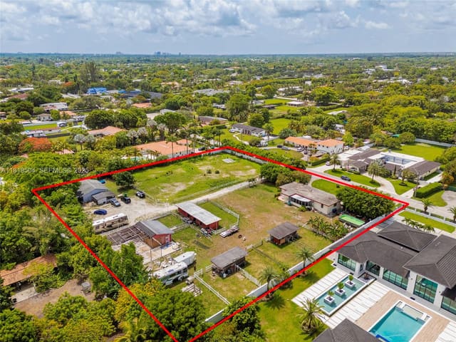 12445 SW 46th Street, Miami, FL 33175
