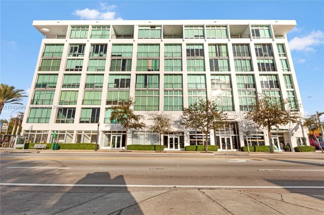 8101 Biscayne Boulevard R-604, sold in The Bank Condo, Miami, FL