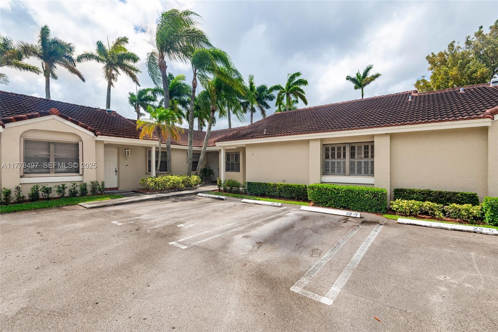 6046 NW 172nd Terr Circle 6046, Hialeah, FL 33015