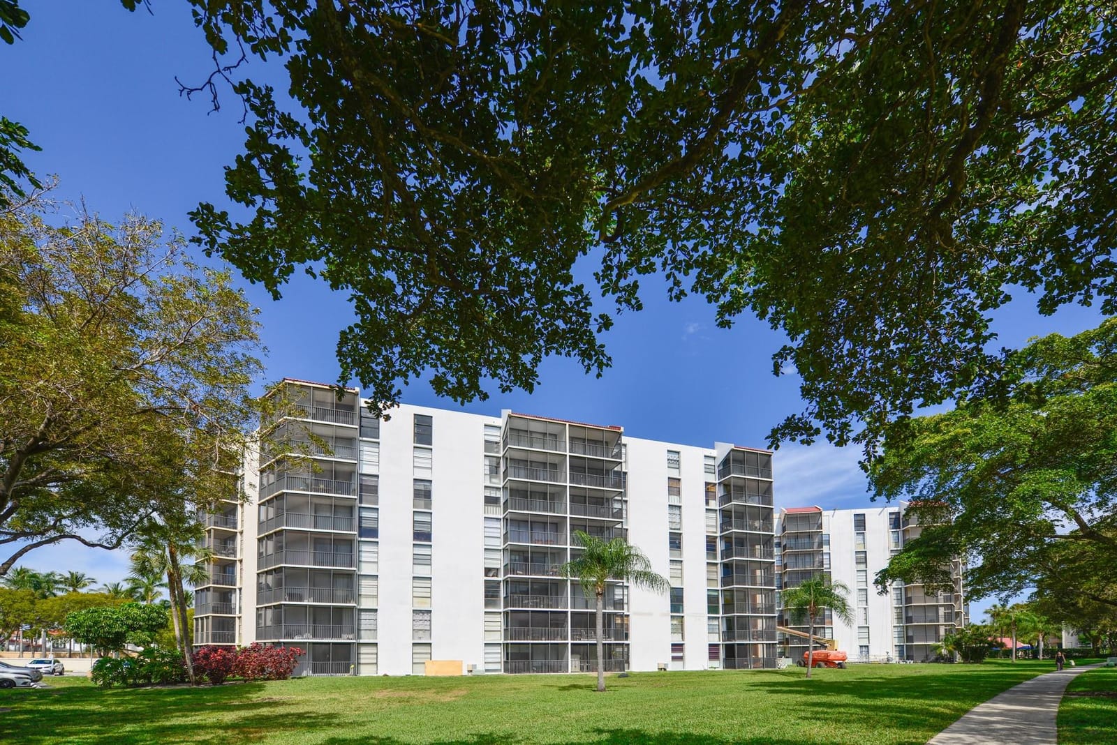 3101 N Country Club Drive 712, Aventura, FL 33180