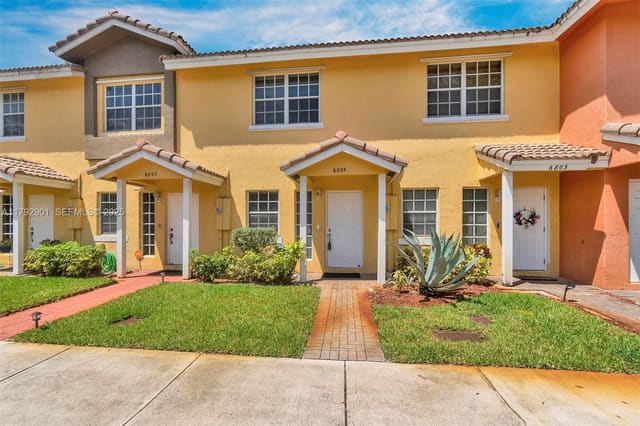 6805 Sienna Club Place, Lauderhill, FL 33319