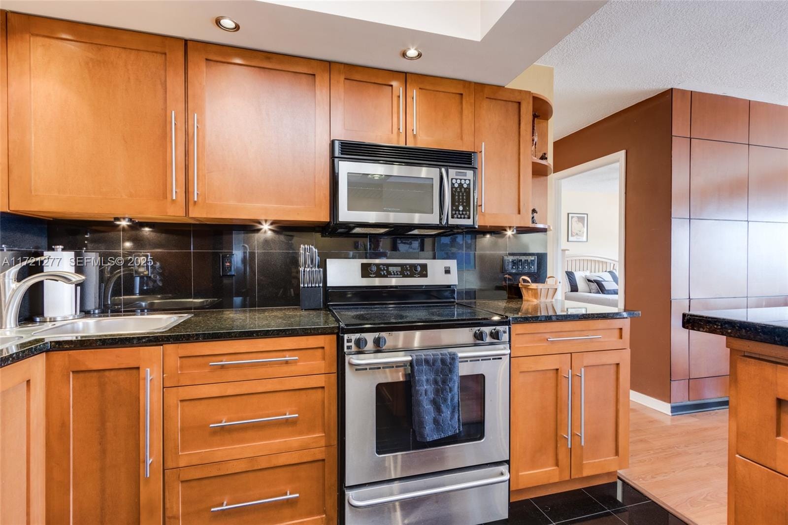 1625 SE 10th Avenue 1005, Fort Lauderdale, FL 33316 photo 2